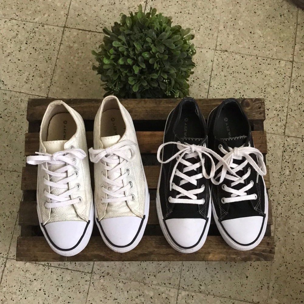 bundle of 2 Airwalk shoes🤩SIZE 9